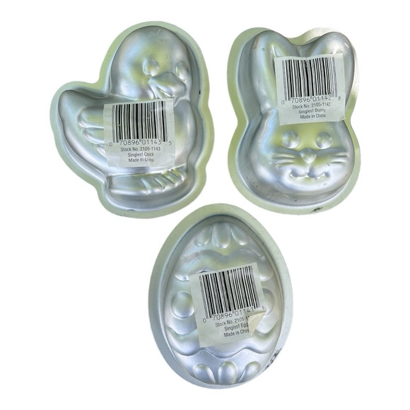 Lot of 3 Mini Easter Cake Pans - Picture 1 of 3